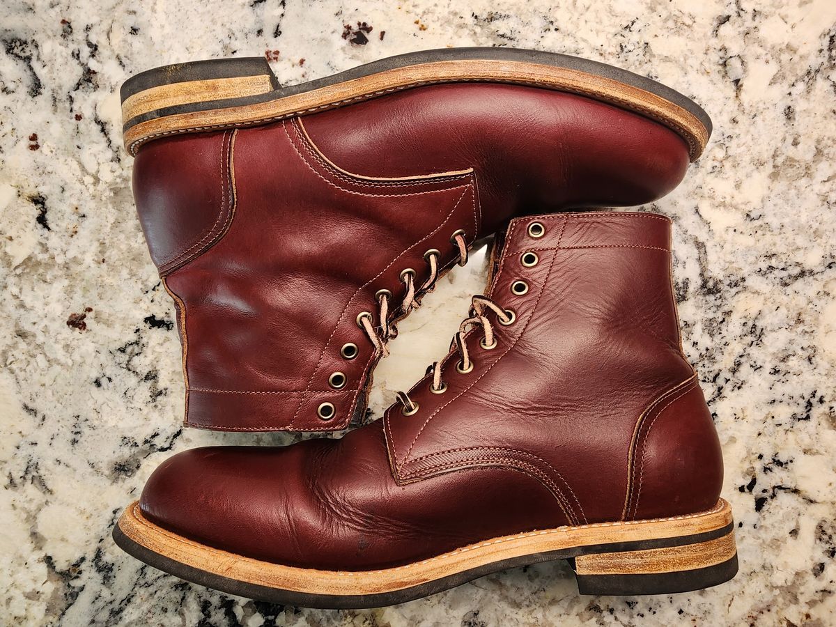 Photo by Capt305 on November 4, 2023 of the Oak Street Bootmakers Trench Boot in Horween Color 8 Chromexcel.