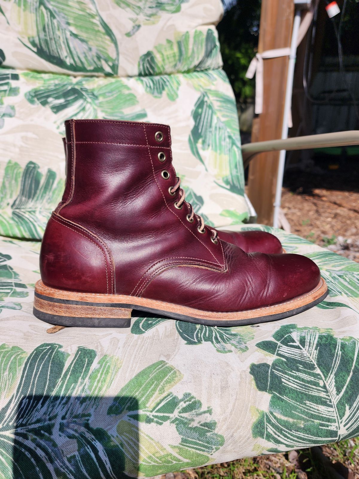 Photo by Capt305 on December 3, 2023 of the Oak Street Bootmakers Trench Boot in Horween Color 8 Chromexcel.
