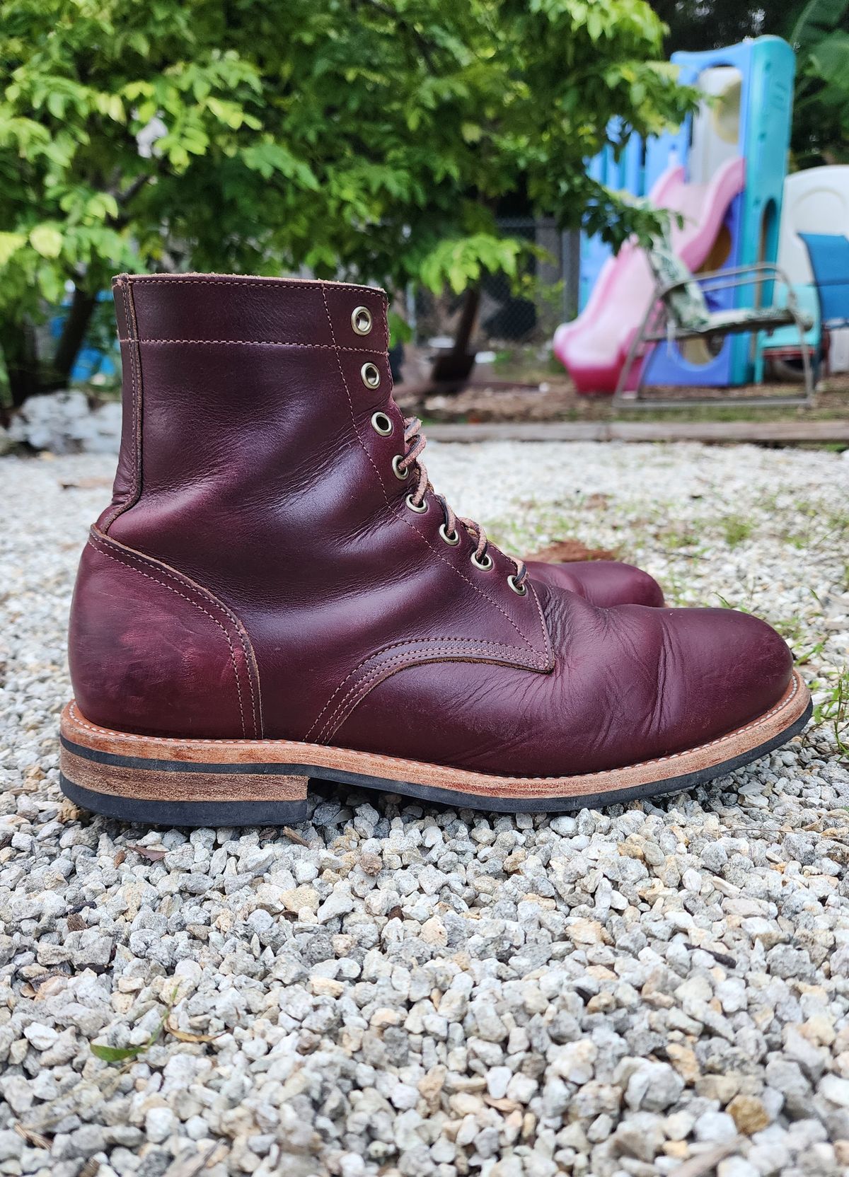 Photo by Capt305 on January 5, 2024 of the Oak Street Bootmakers Trench Boot in Horween Color 8 Chromexcel.