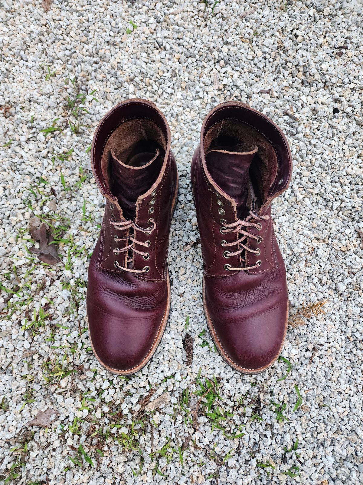 Photo by Capt305 on January 5, 2024 of the Oak Street Bootmakers Trench Boot in Horween Color 8 Chromexcel.