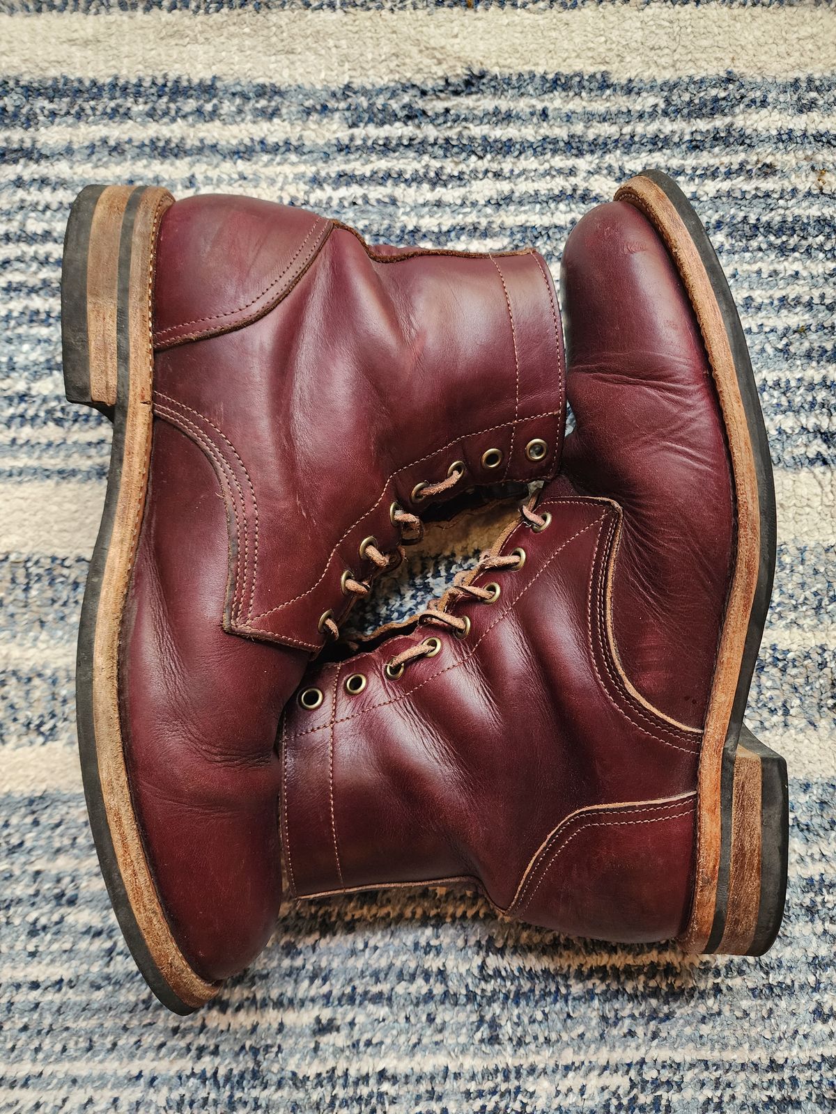 Photo by Capt305 on February 5, 2024 of the Oak Street Bootmakers Trench Boot in Horween Color 8 Chromexcel.