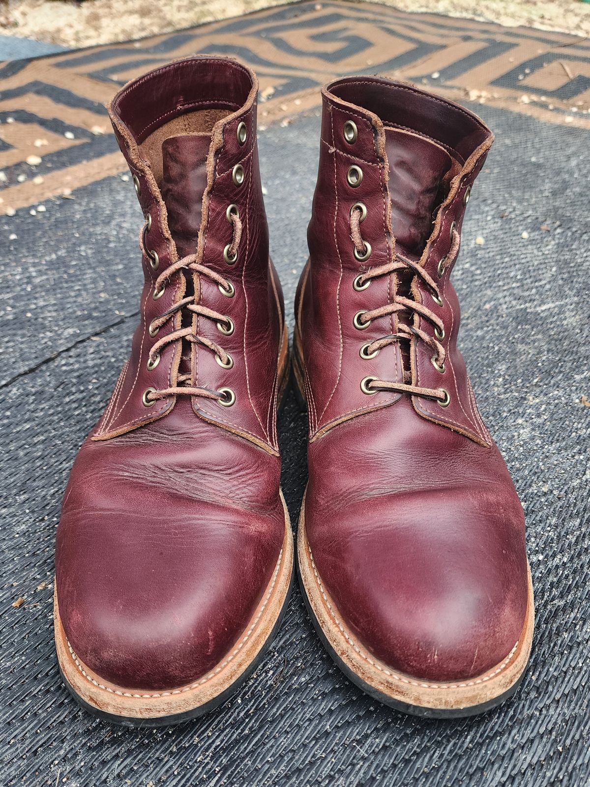 Photo by Capt305 on March 5, 2024 of the Oak Street Bootmakers Trench Boot in Horween Color 8 Chromexcel.