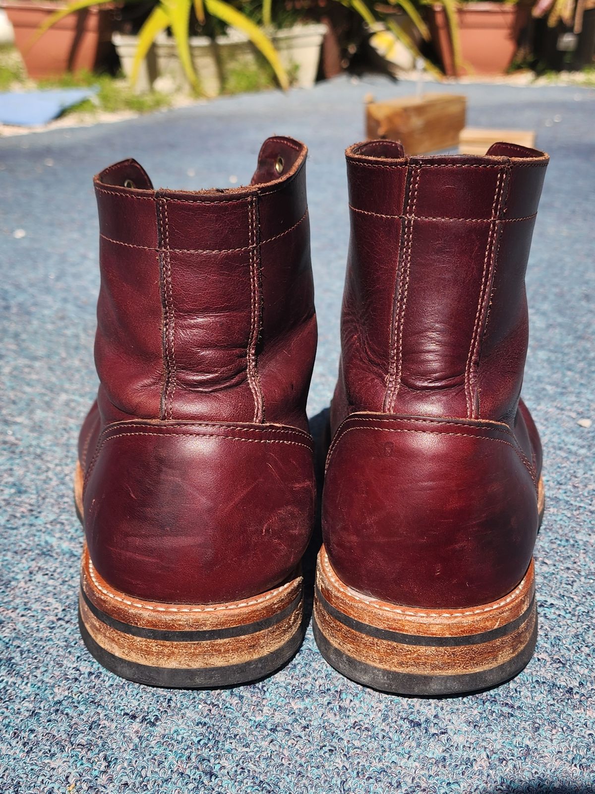 Photo by Capt305 on April 5, 2024 of the Oak Street Bootmakers Trench Boot in Horween Color 8 Chromexcel.