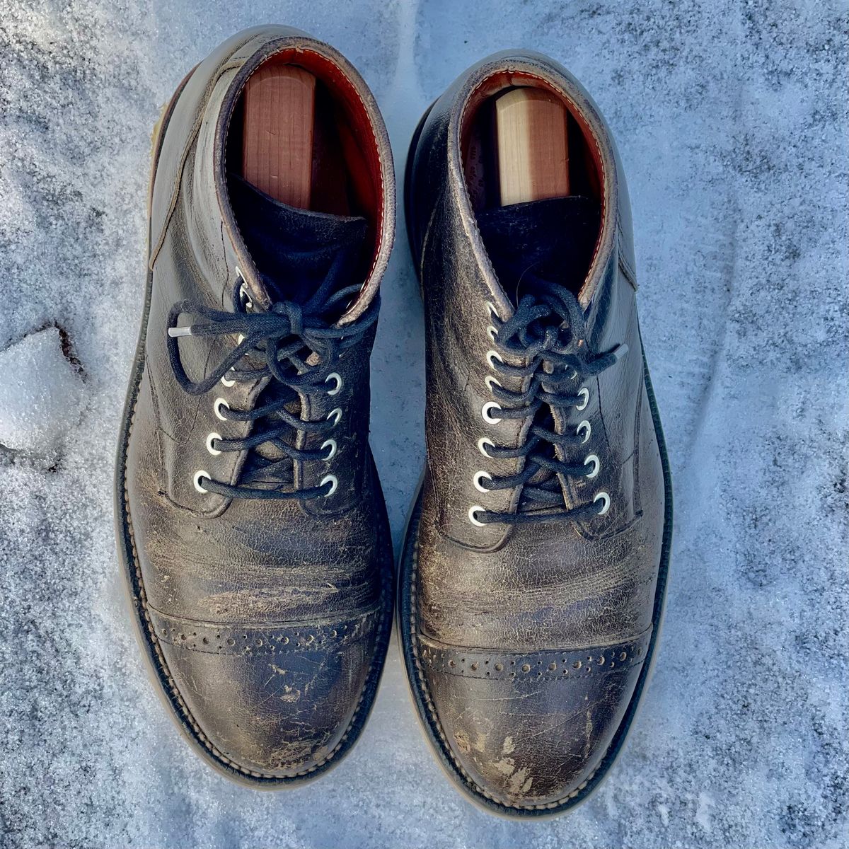 Photo by renee2day on February 4, 2025 of the Grant Stone Garrison Boot in Black Waxed Deer.