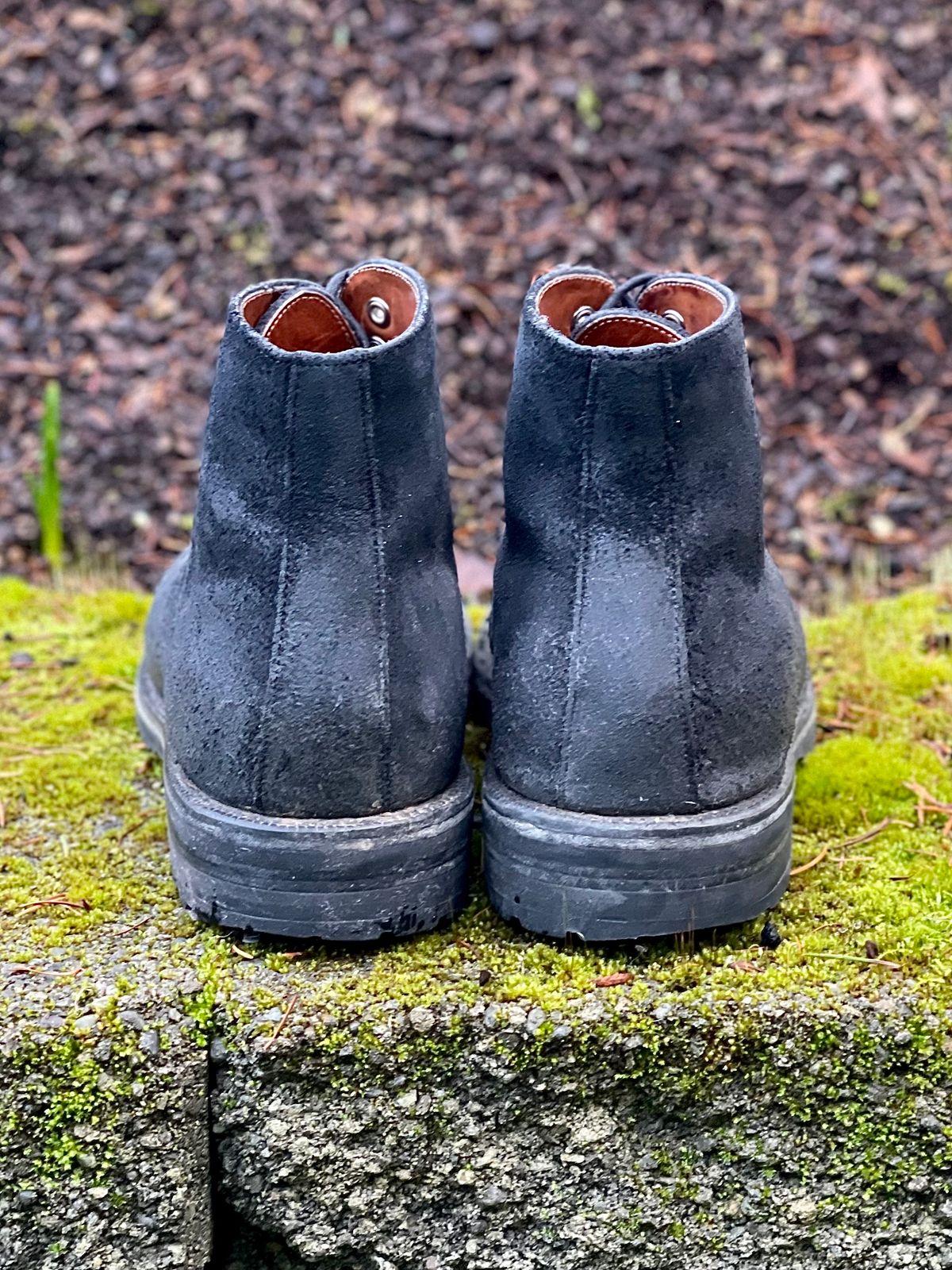 Photo by renee2day on January 3, 2024 of the Grant Stone Edward Boot in C.F. Stead Black Waxy Commander Suede.