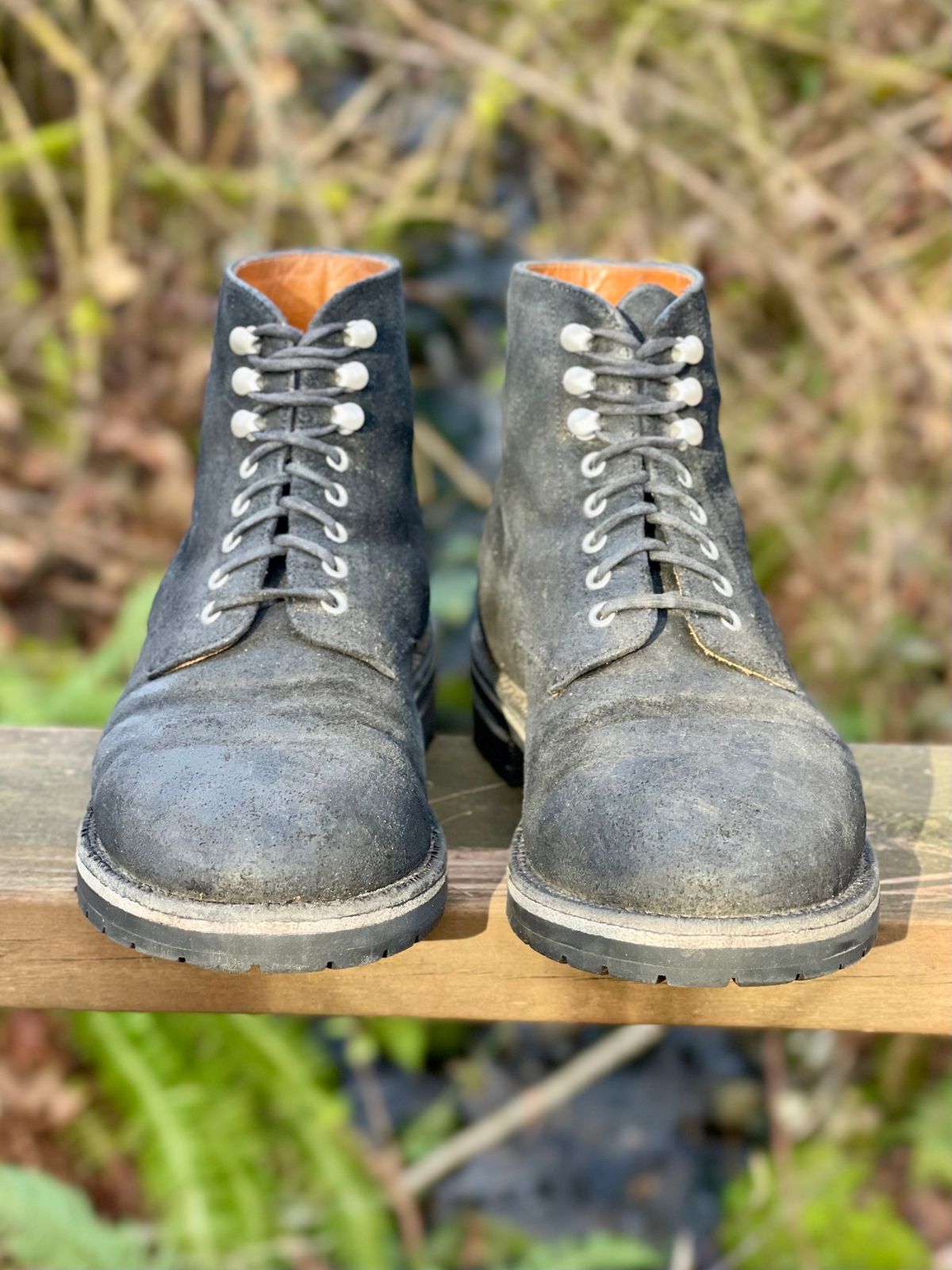 Photo by renee2day on February 5, 2024 of the Grant Stone Edward Boot in C.F. Stead Black Waxy Commander Suede.