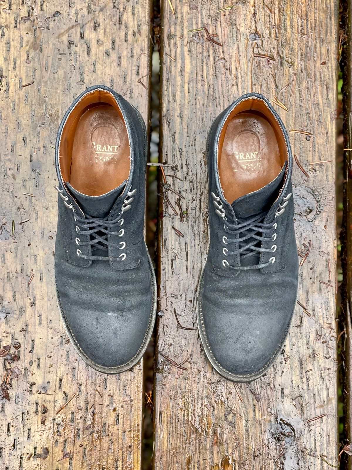 Photo by renee2day on March 3, 2024 of the Grant Stone Edward Boot in C.F. Stead Black Waxy Commander Suede.