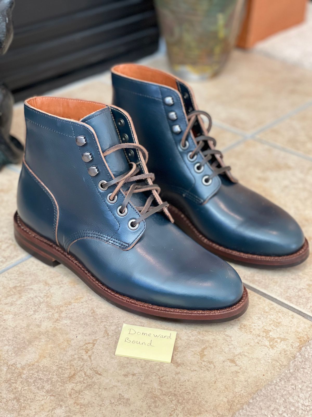 Photo by renee2day on October 1, 2023 of the Grant Stone Diesel Boot in Horween Navy Chromexcel.