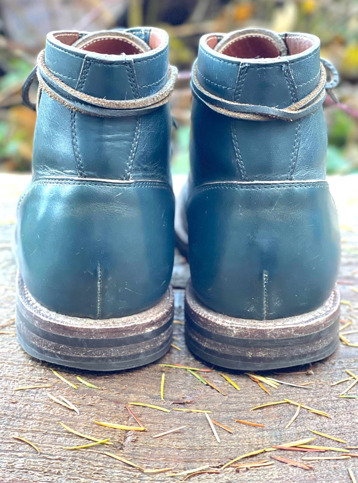 Photo by renee2day on December 4, 2023 of the Grant Stone Diesel Boot in Horween Navy Chromexcel.