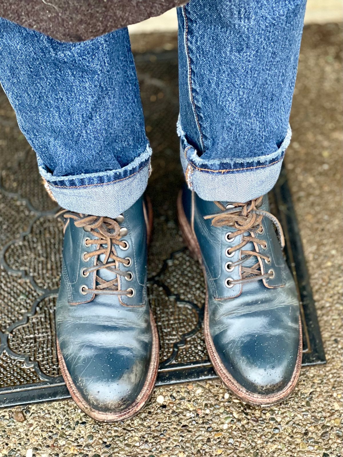 Photo by renee2day on December 5, 2023 of the Grant Stone Diesel Boot in Horween Navy Chromexcel.