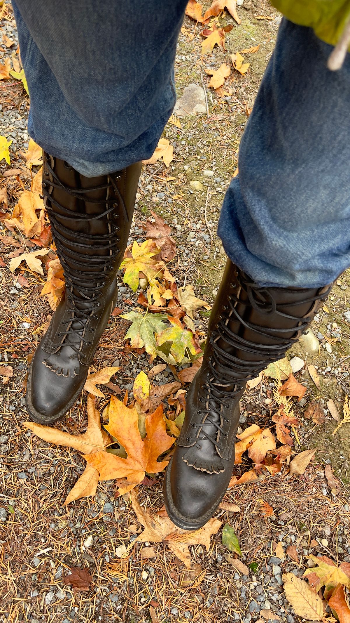 Photo by renee2day on October 16, 2025 of the Nicks Packer in Horween Black Chromexcel.