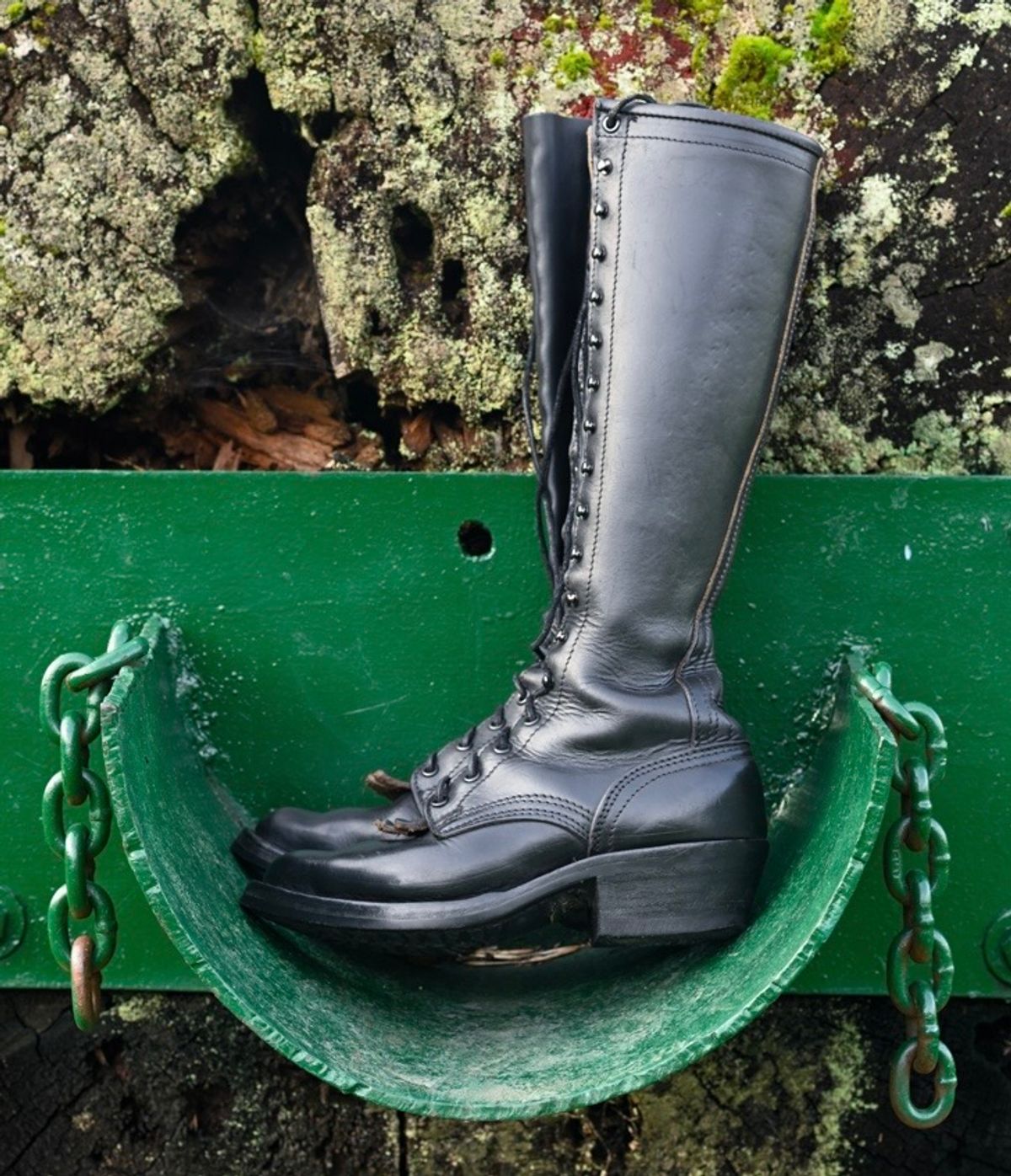 Photo by renee2day on February 5, 2026 of the Nicks Packer in Horween Black Chromexcel.