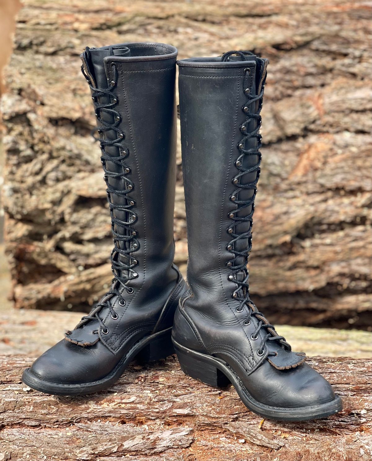 Photo by renee2day on April 5, 2026 of the Nicks Packer in Horween Black Chromexcel.