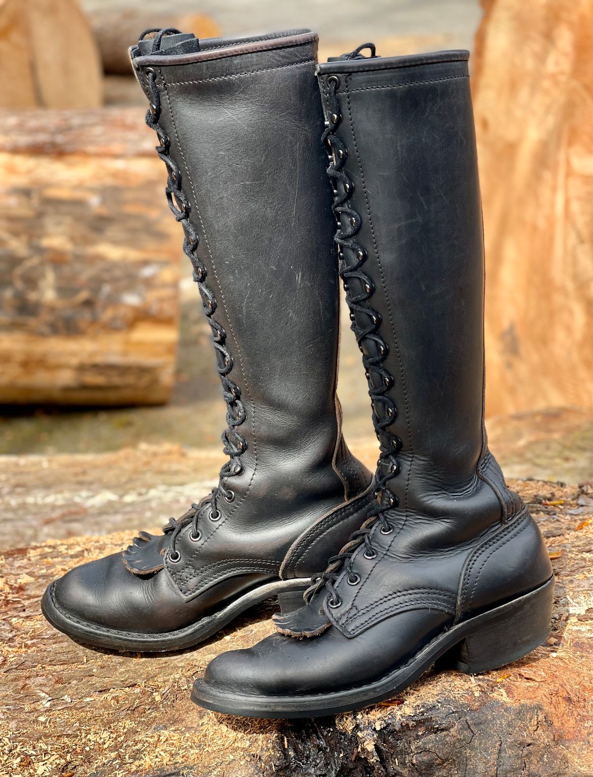 Photo by renee2day on April 5, 2026 of the Nicks Packer in Horween Black Chromexcel.