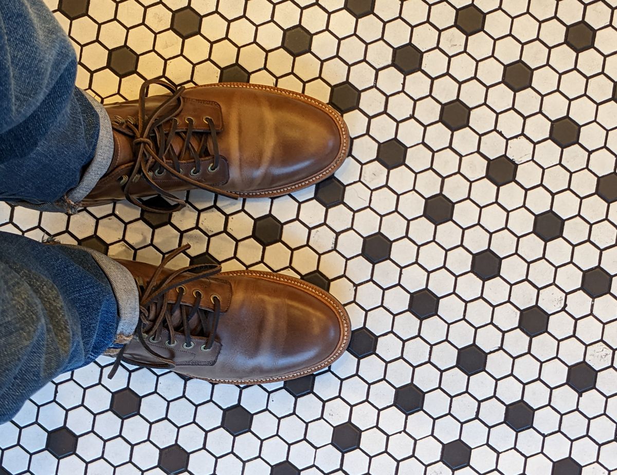 Photo by jwd on October 9, 2022 of the Grant Stone Diesel Boot in Horween Dune Chromexcel.