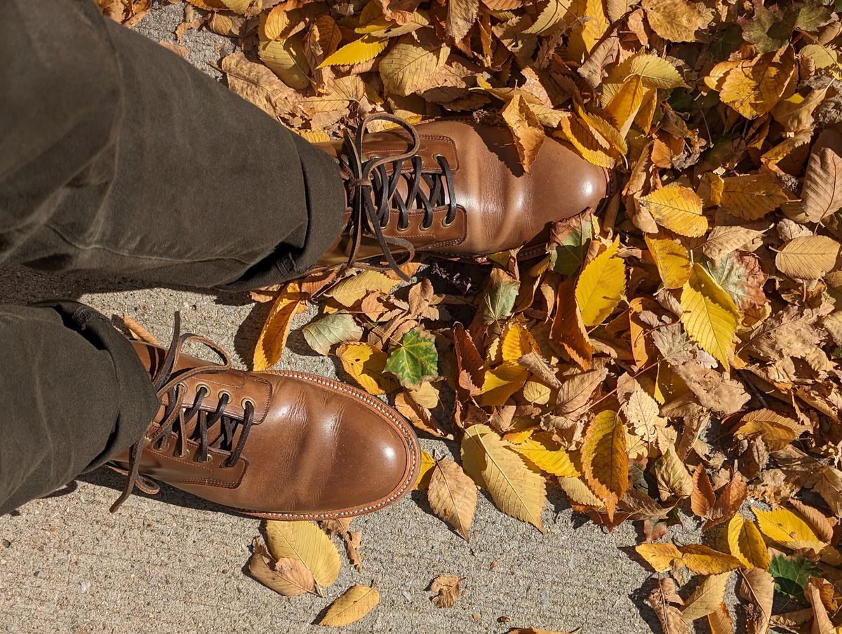 Photo by jwd on October 19, 2022 of the Grant Stone Diesel Boot in Horween Dune Chromexcel.