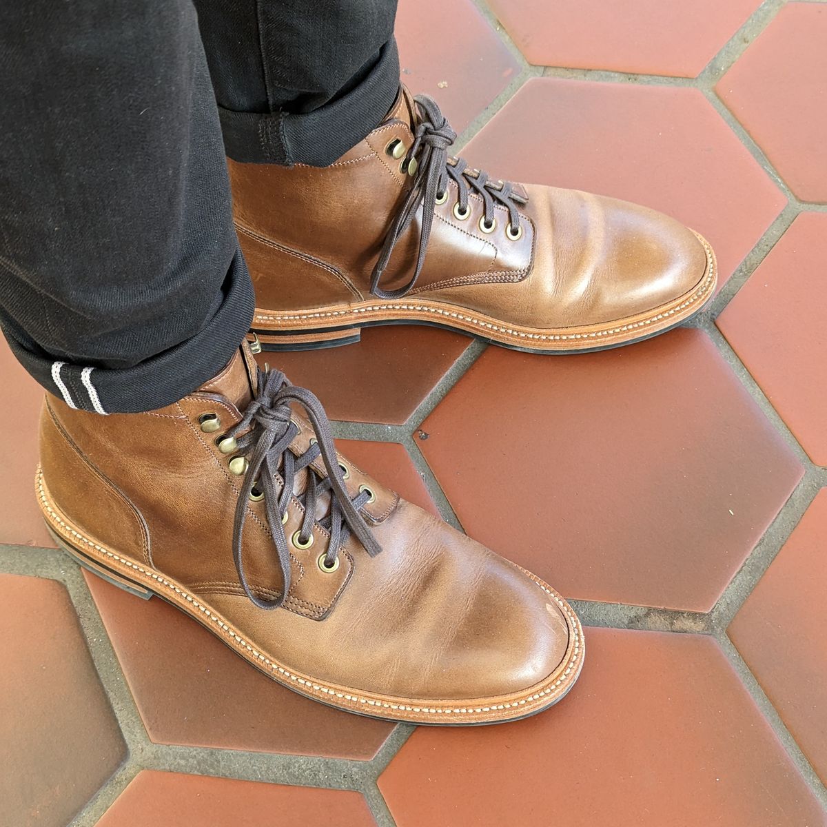 Photo by jwd on November 23, 2022 of the Grant Stone Diesel Boot in Horween Dune Chromexcel.