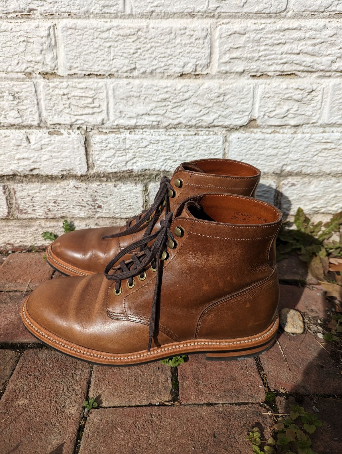 Photo by jwd on December 5, 2022 of the Grant Stone Diesel Boot in Horween Dune Chromexcel.