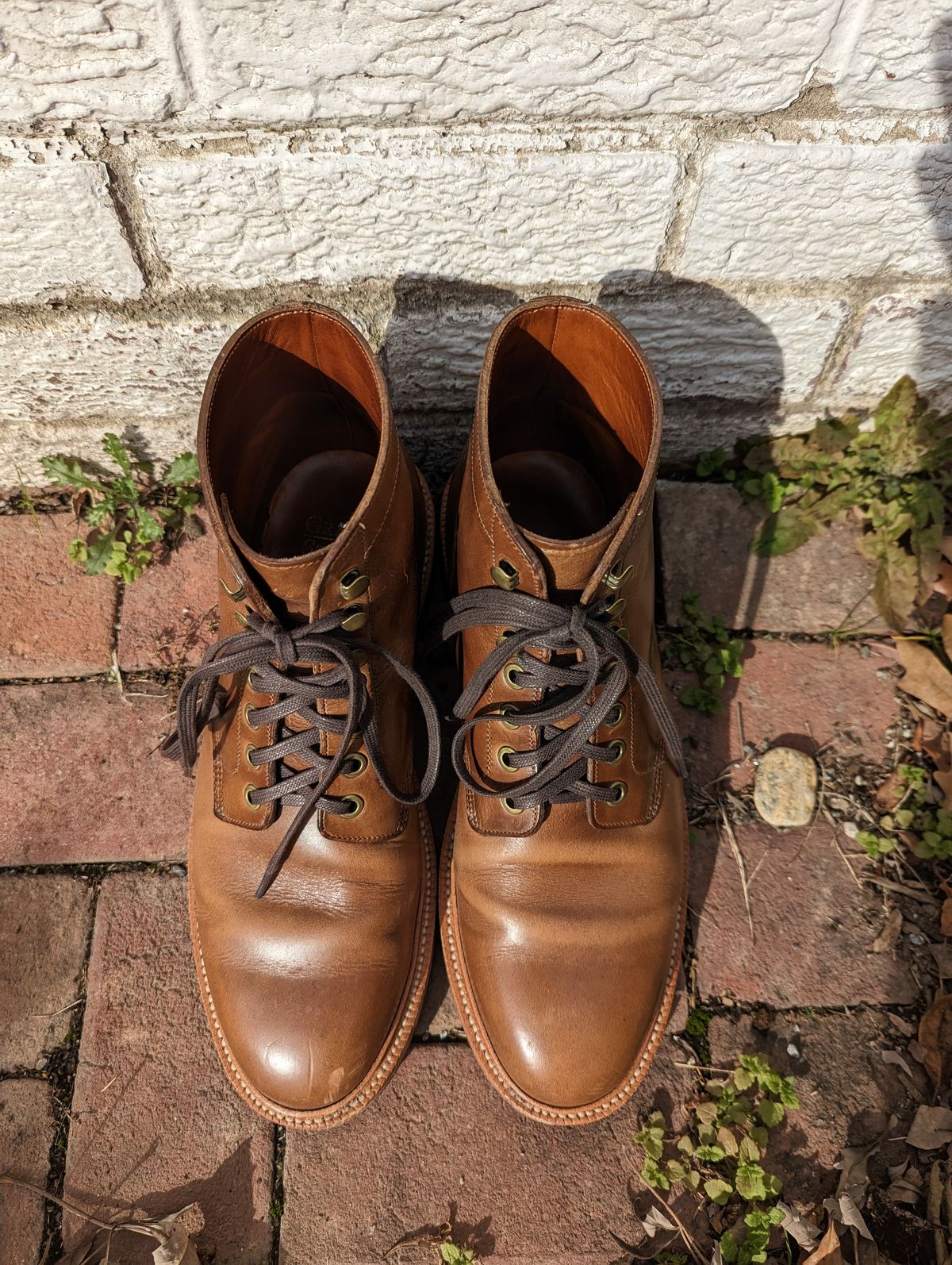 Photo by jwd on December 5, 2022 of the Grant Stone Diesel Boot in Horween Dune Chromexcel.