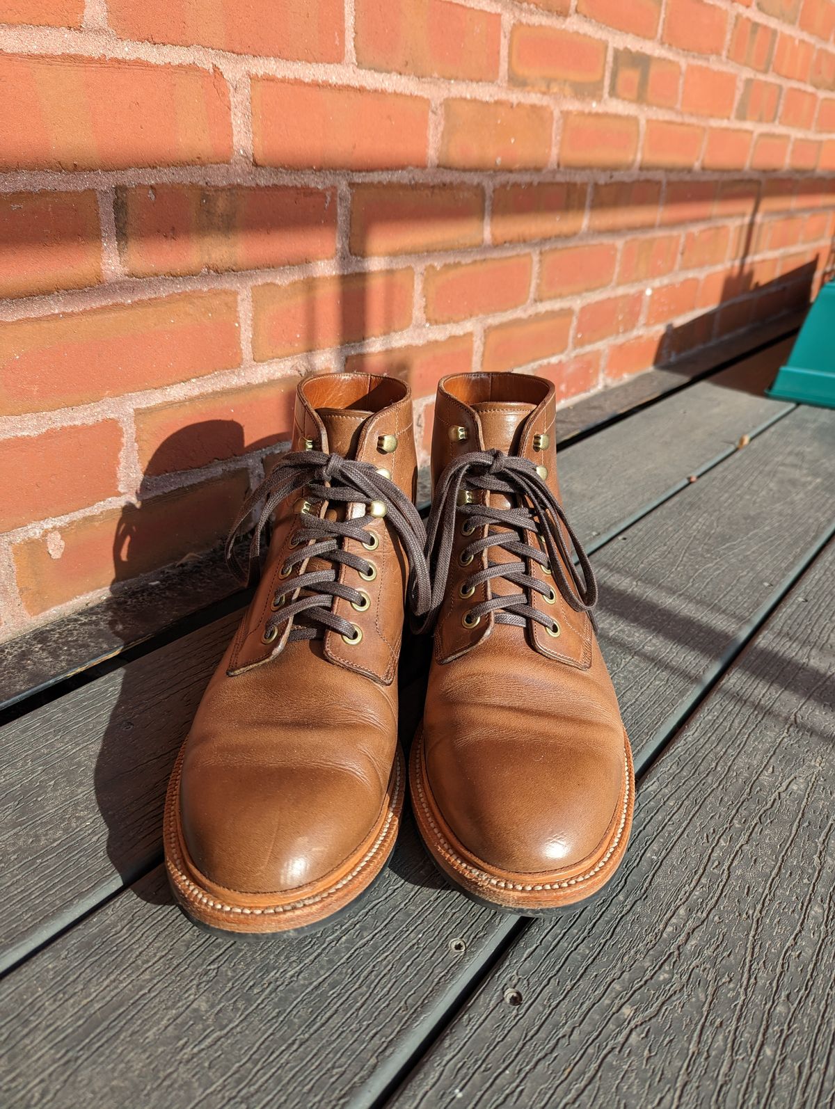 Photo by jwd on January 1, 2023 of the Grant Stone Diesel Boot in Horween Dune Chromexcel.