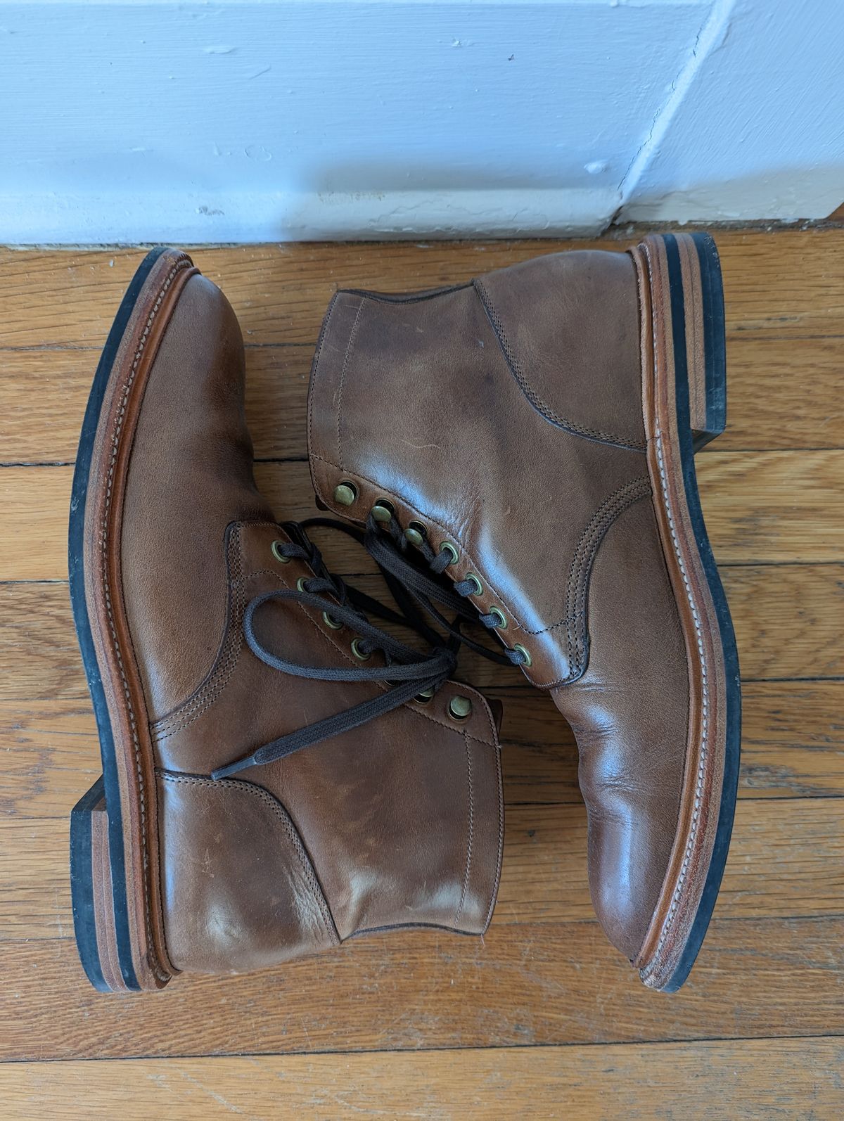 Photo by jwd on February 3, 2023 of the Grant Stone Diesel Boot in Horween Dune Chromexcel.