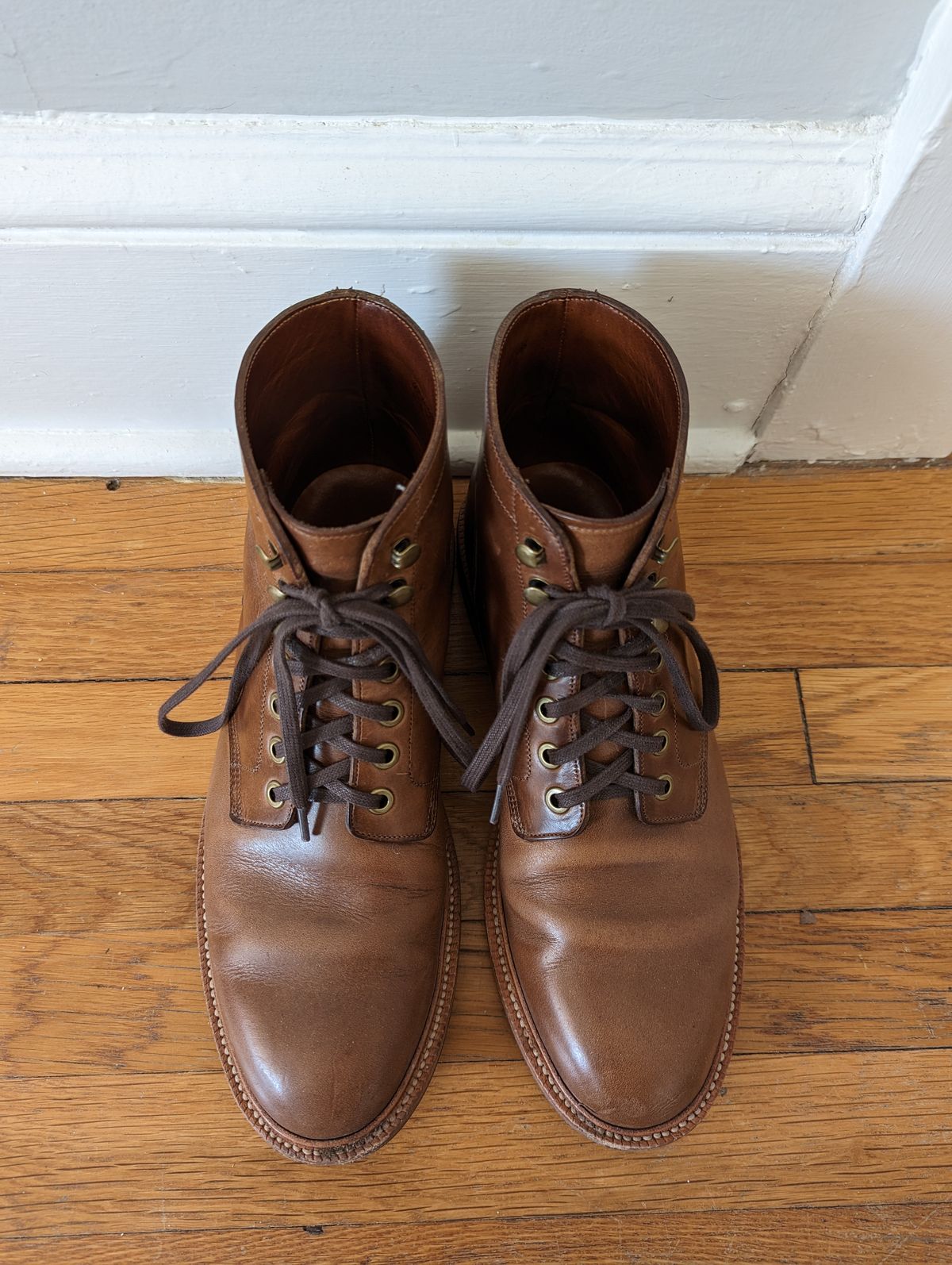 Photo by jwd on February 3, 2023 of the Grant Stone Diesel Boot in Horween Dune Chromexcel.