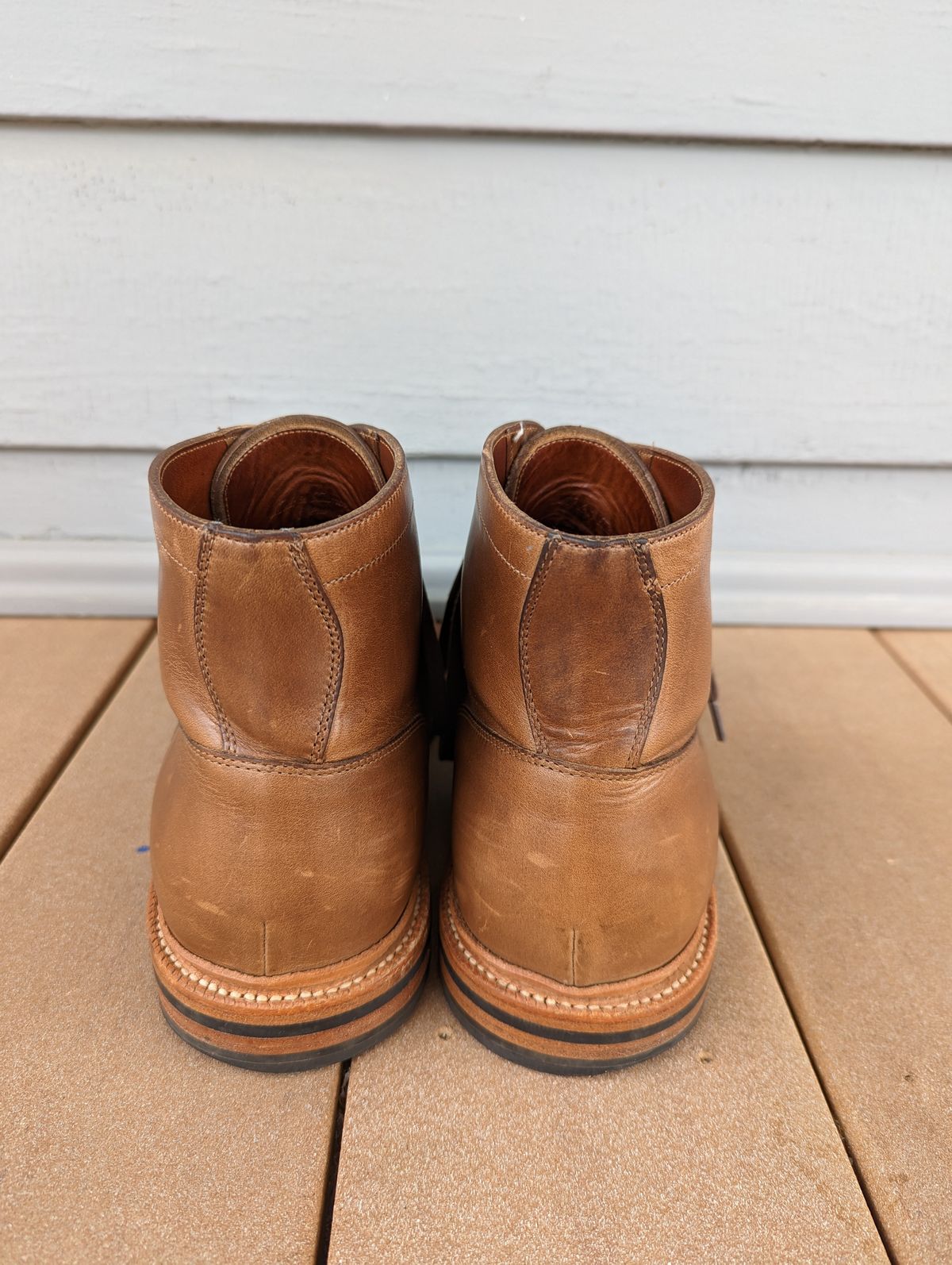 Photo by jwd on March 2, 2023 of the Grant Stone Diesel Boot in Horween Dune Chromexcel.