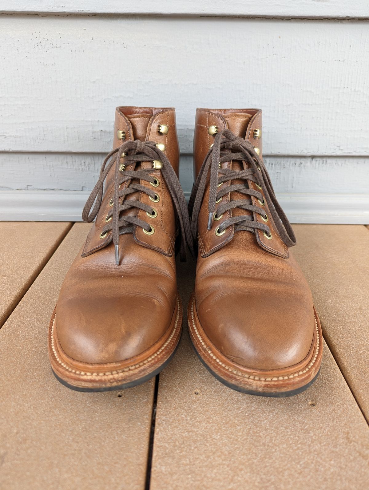 Photo by jwd on March 2, 2023 of the Grant Stone Diesel Boot in Horween Dune Chromexcel.