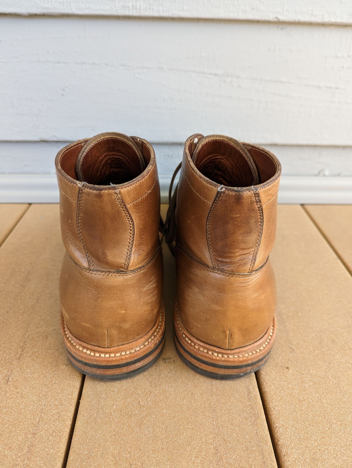 Photo by jwd on April 2, 2023 of the Grant Stone Diesel Boot in Horween Dune Chromexcel.