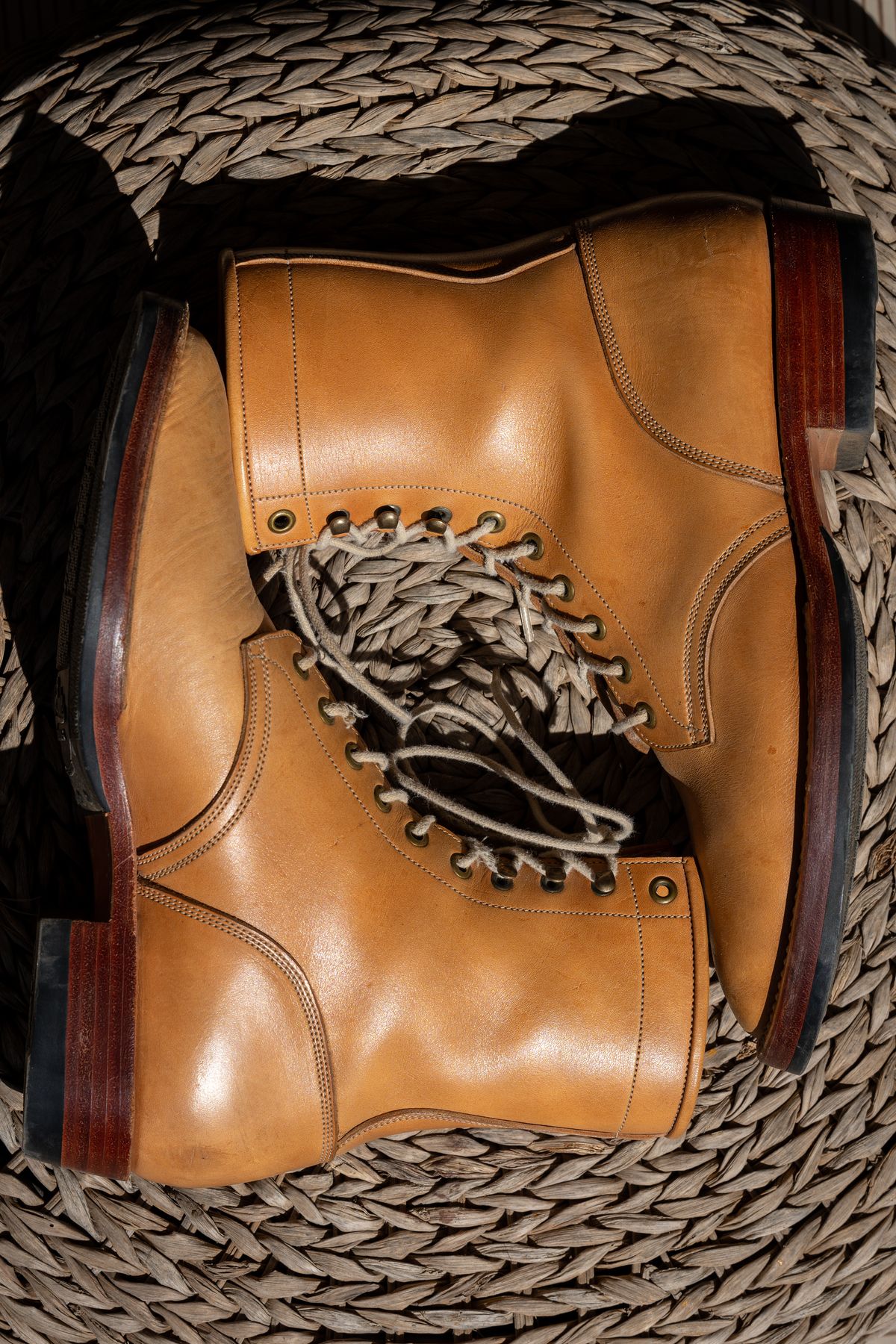 Photo by aj2603 on February 5, 2023 of the Onderhoud SVC02 Packer Boot in Shinki Natural Oiled Horsebutt.