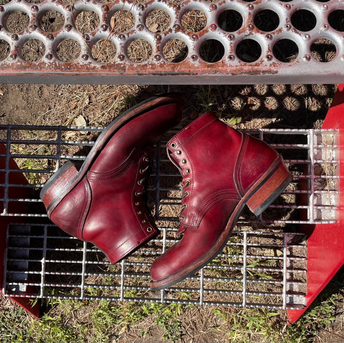 Photo by Nuc on November 2, 2025 of the Nicks MTO in Wickett & Craig Crimson Double Stuffed.