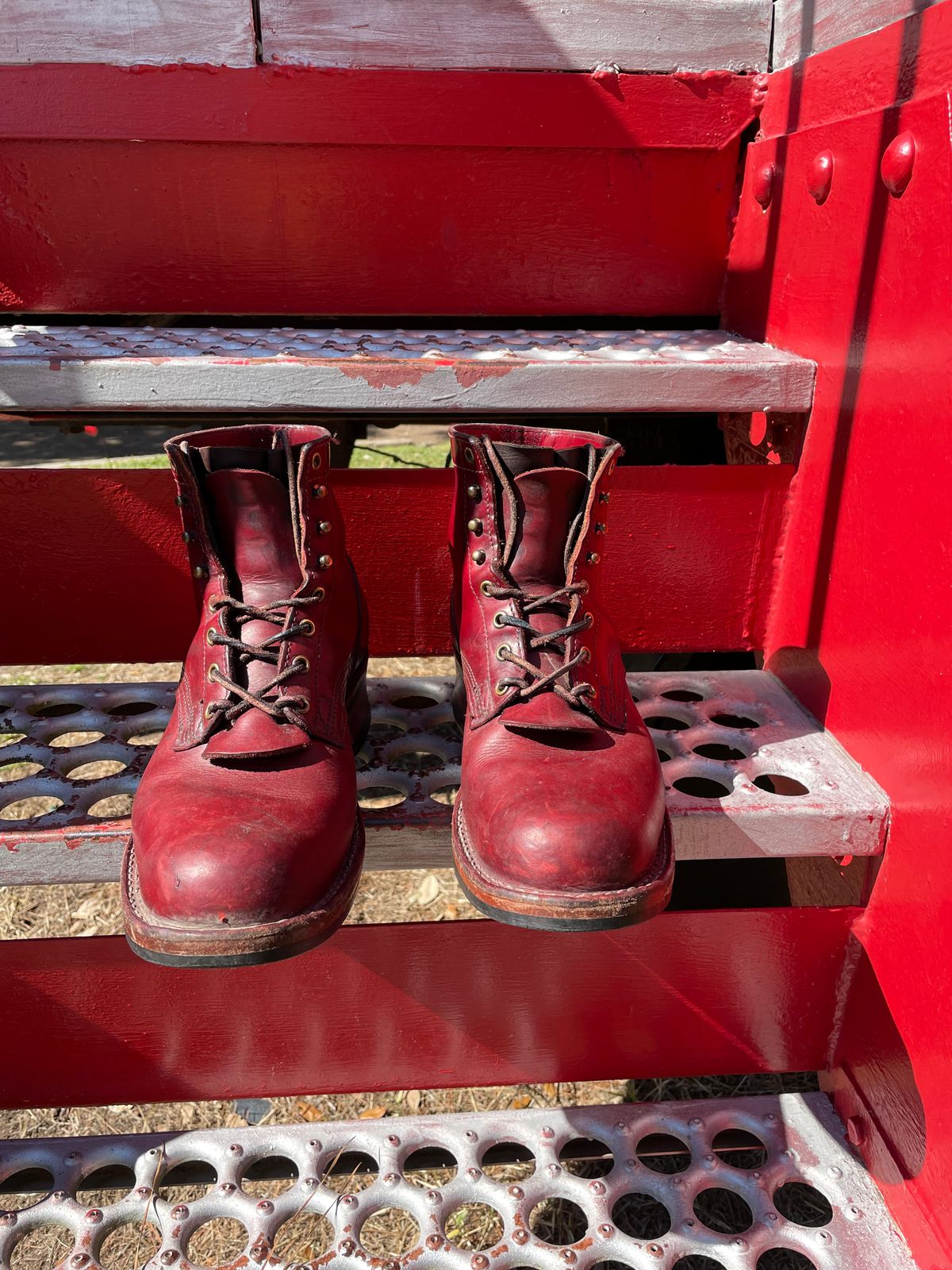 Photo by Nuc on November 2, 2025 of the Nicks MTO in Wickett & Craig Crimson Double Stuffed.