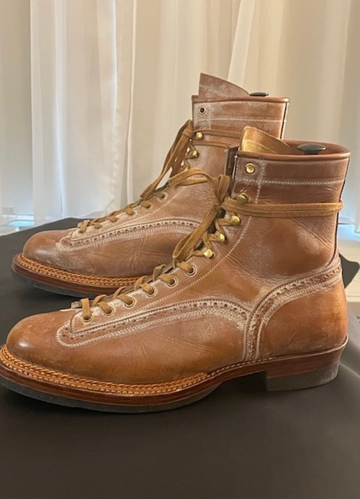 Photo by Nuc on December 4, 2025 of the Sagara Valiant in La Bretagna Natural Ghost.