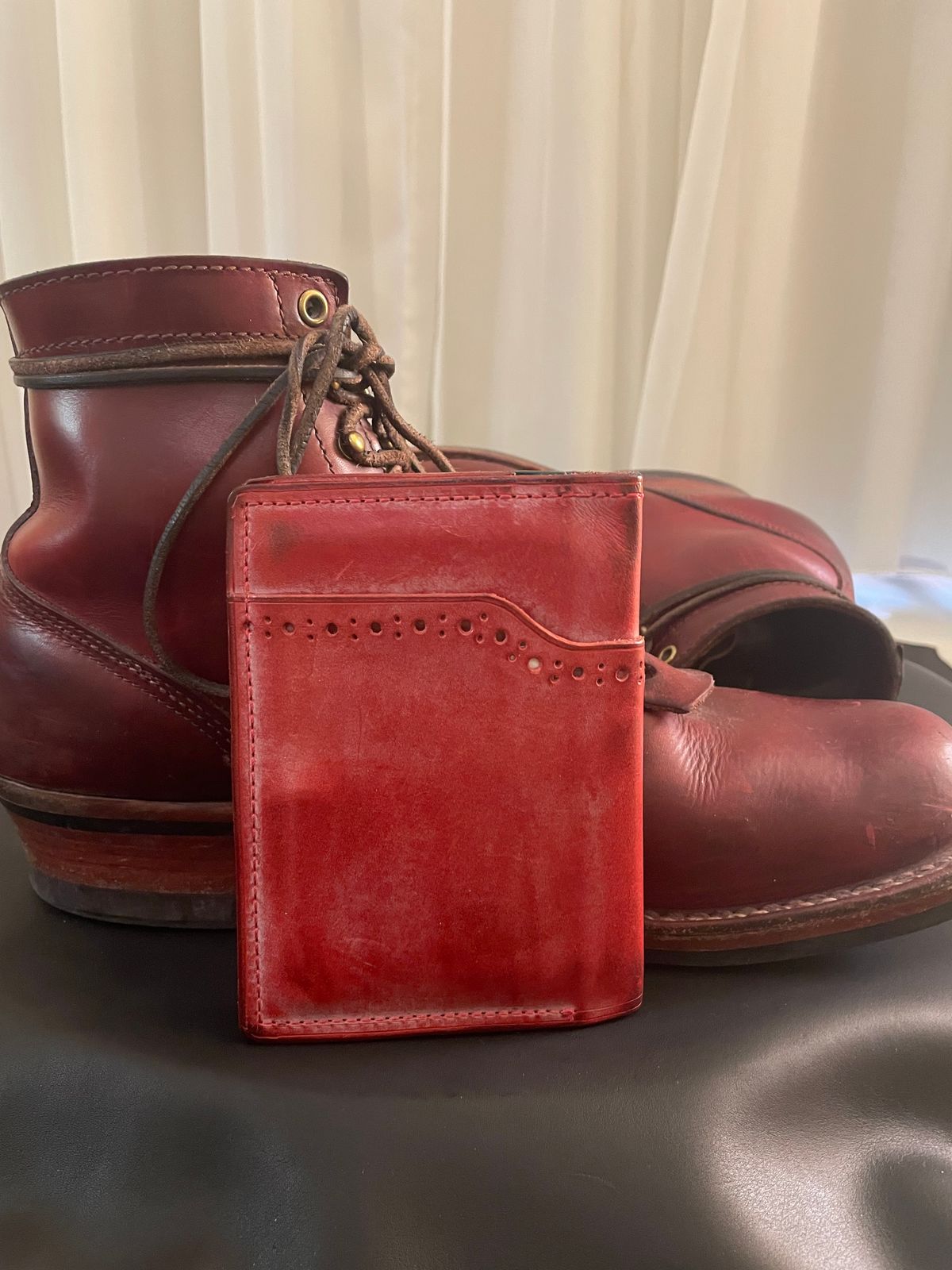 Photo by Nuc on December 2, 2025 of the Home made Full pocket wallet in La Bretagna Marlboro Ghost.