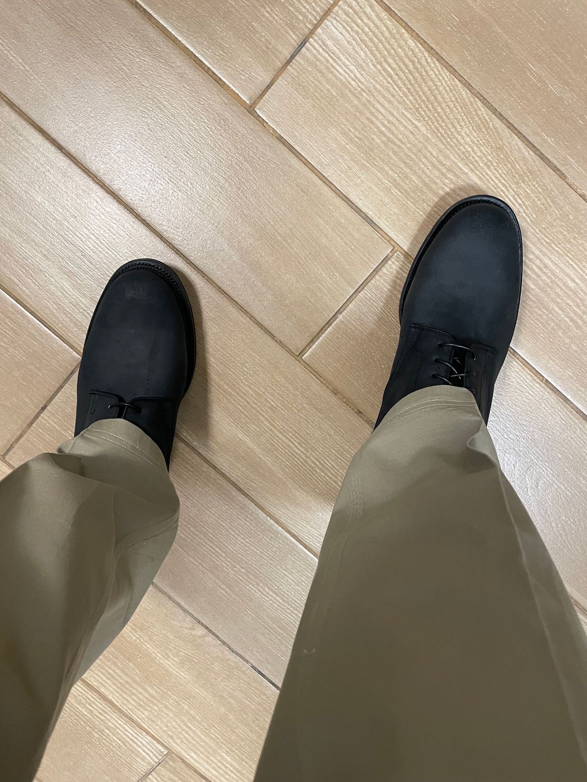 Photo by Nuc on November 9, 2023 of the Viberg Rockland Blucher in C.F. Stead Black Waxy Commander Suede.