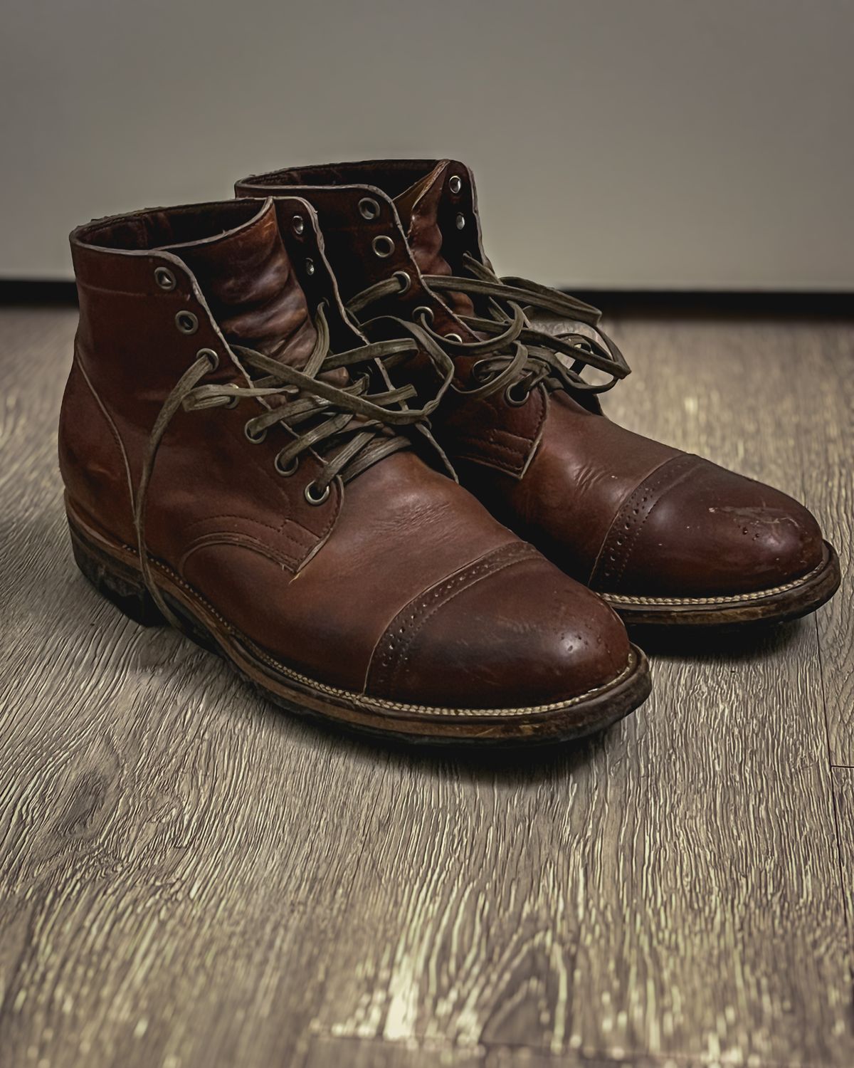 Photo by stuntman on January 30, 2024 of the Viberg Service Boot in Horween Saddle Tan Chromepak.