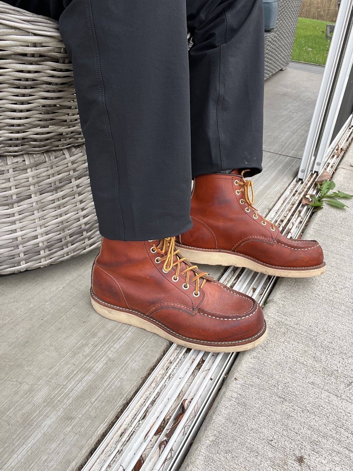 Photo by stuntman on November 7, 2023 of the Red Wing 6-Inch Classic Moc in S.B. Foot Oro Legacy.