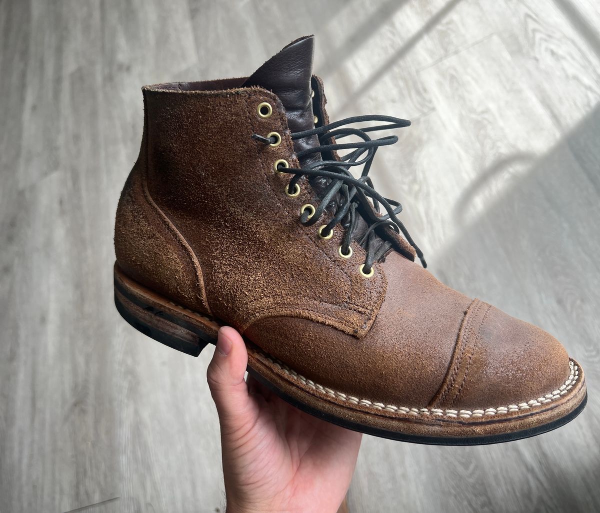 Photo by stuntman on October 9, 2023 of the Viberg Service Boot in Horween Natural Waxed Flesh.