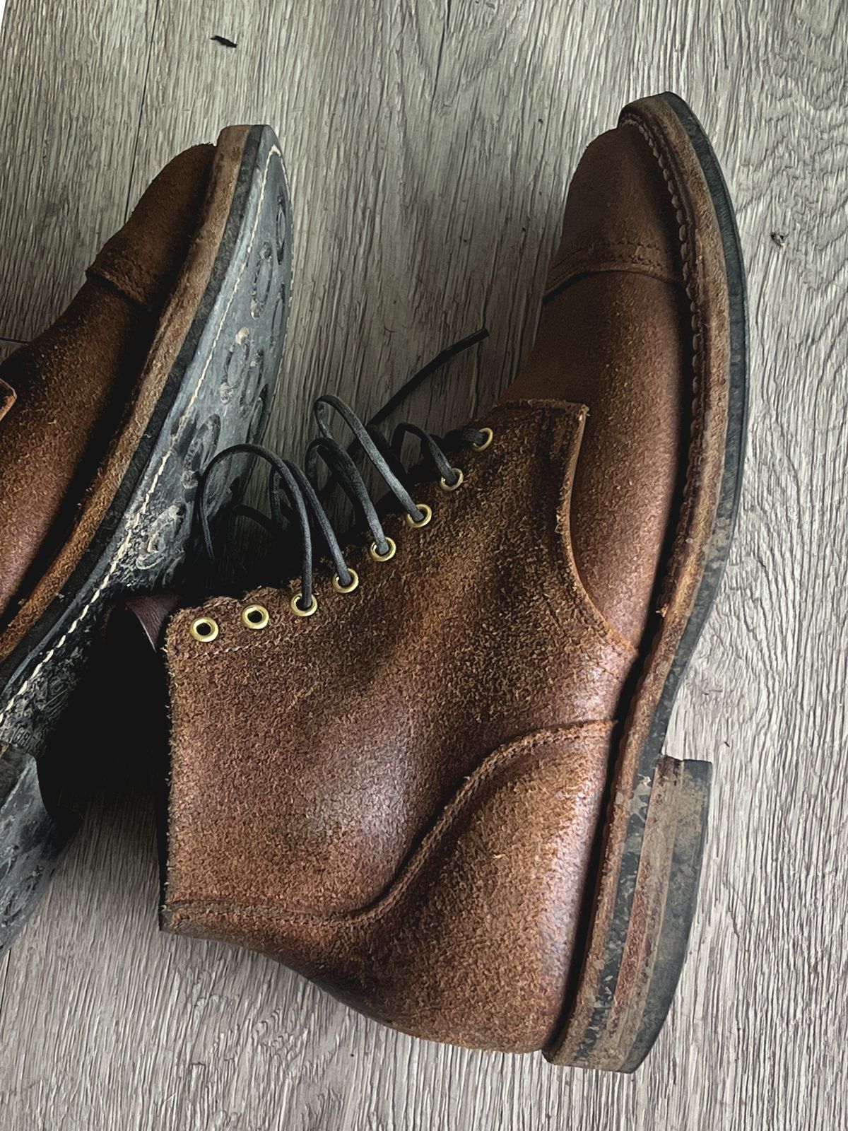 Photo by stuntman on April 17, 2024 of the Viberg Service Boot in Horween Natural Waxed Flesh.