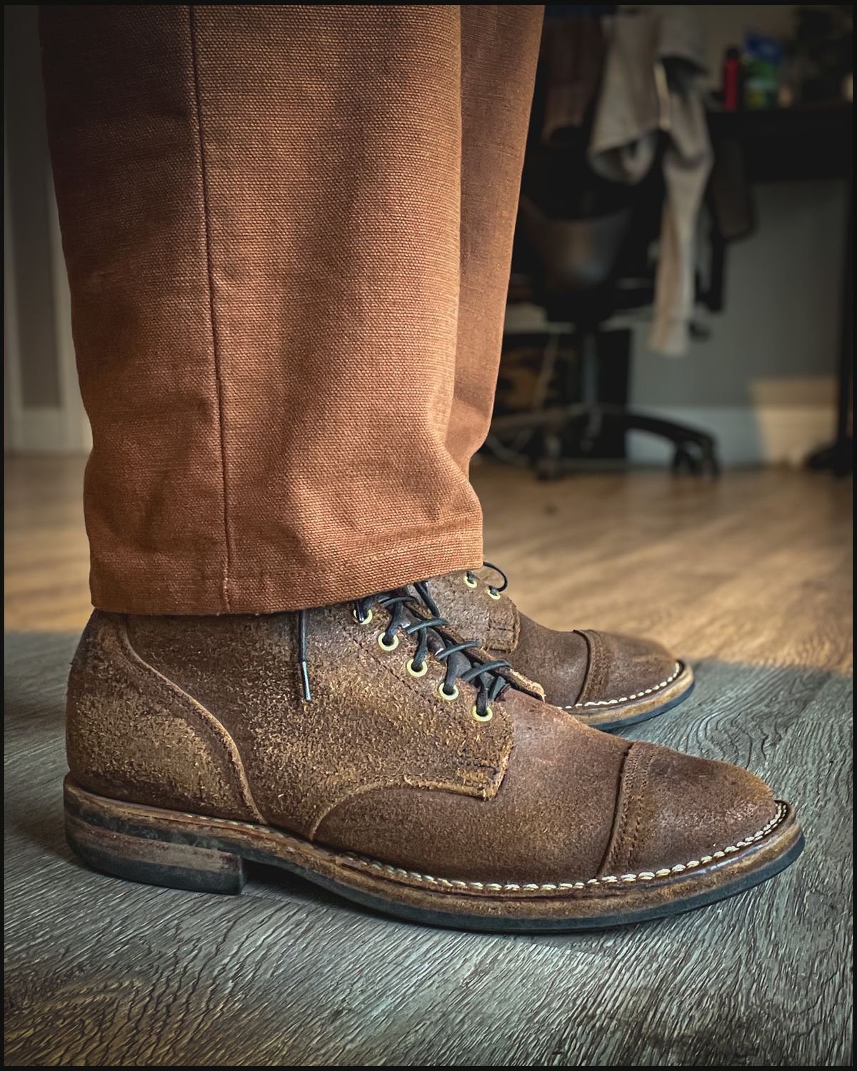 Photo by stuntman on June 9, 2024 of the Viberg Service Boot in Horween Natural Waxed Flesh.