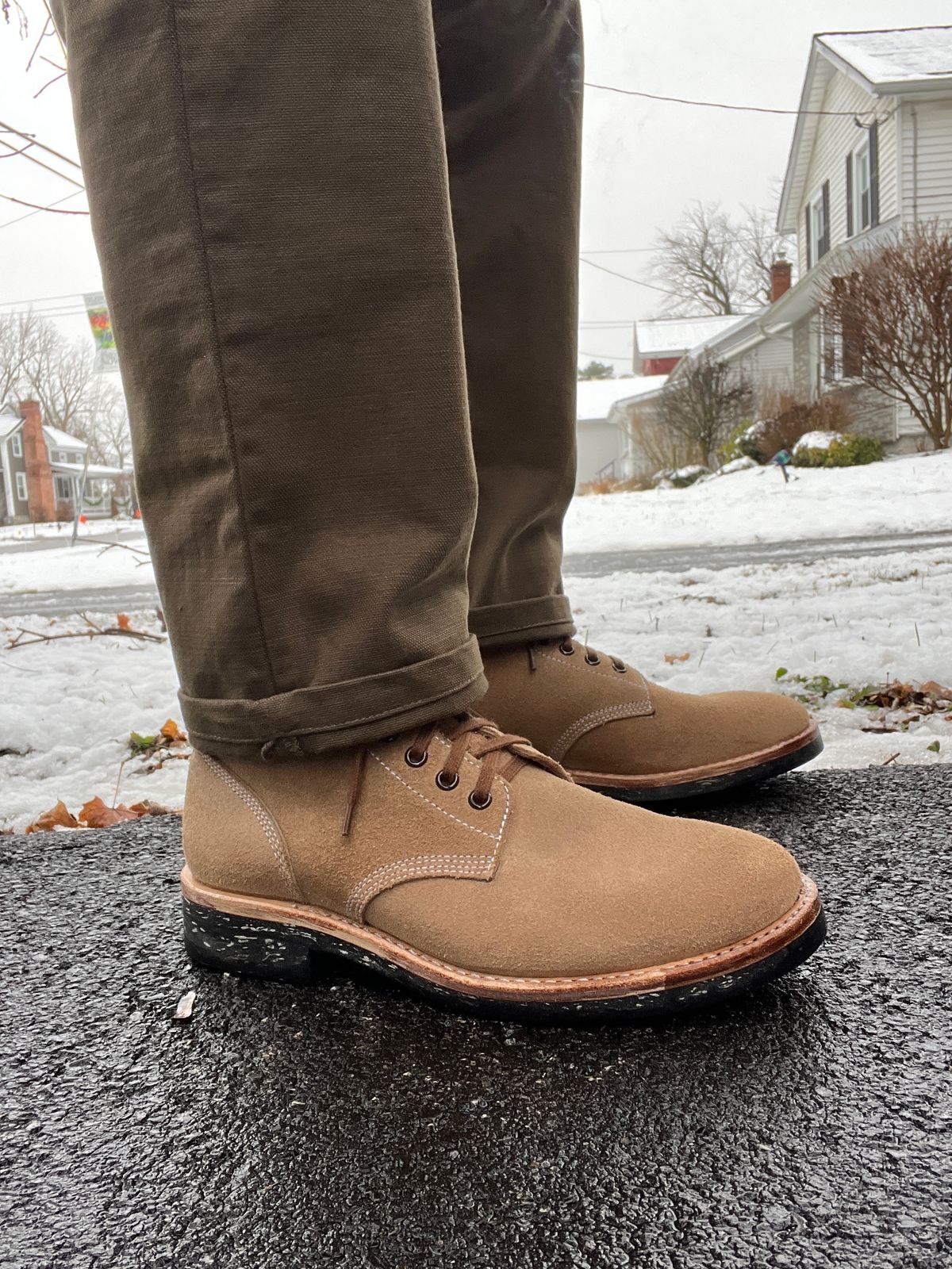 Photo by stuntman on December 7, 2023 of the Oak Street Bootmakers Field Boot in Horween Natural Chromexcel Roughout.