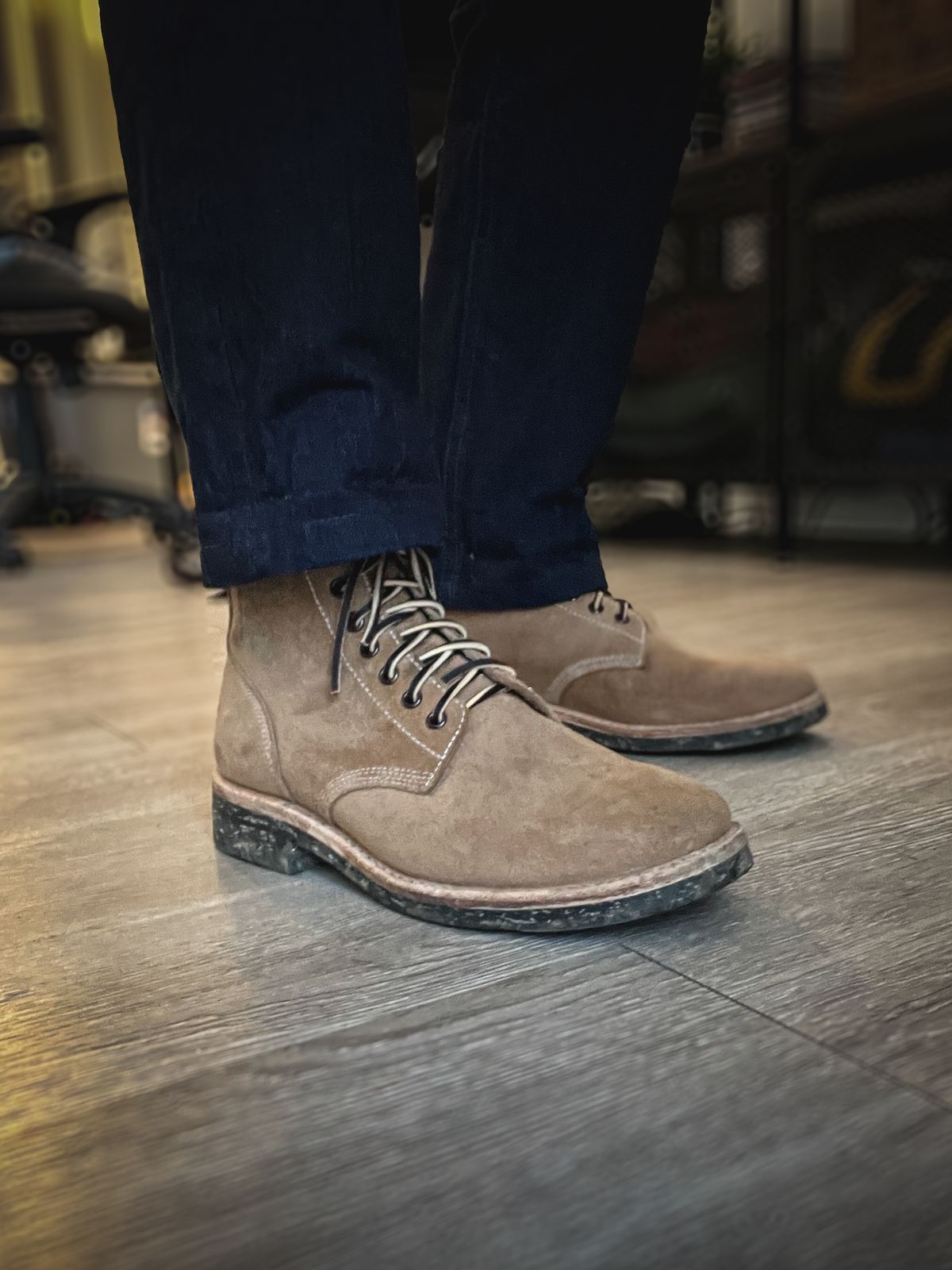 Photo by stuntman on February 2, 2024 of the Oak Street Bootmakers Field Boot in Horween Natural Chromexcel Roughout.