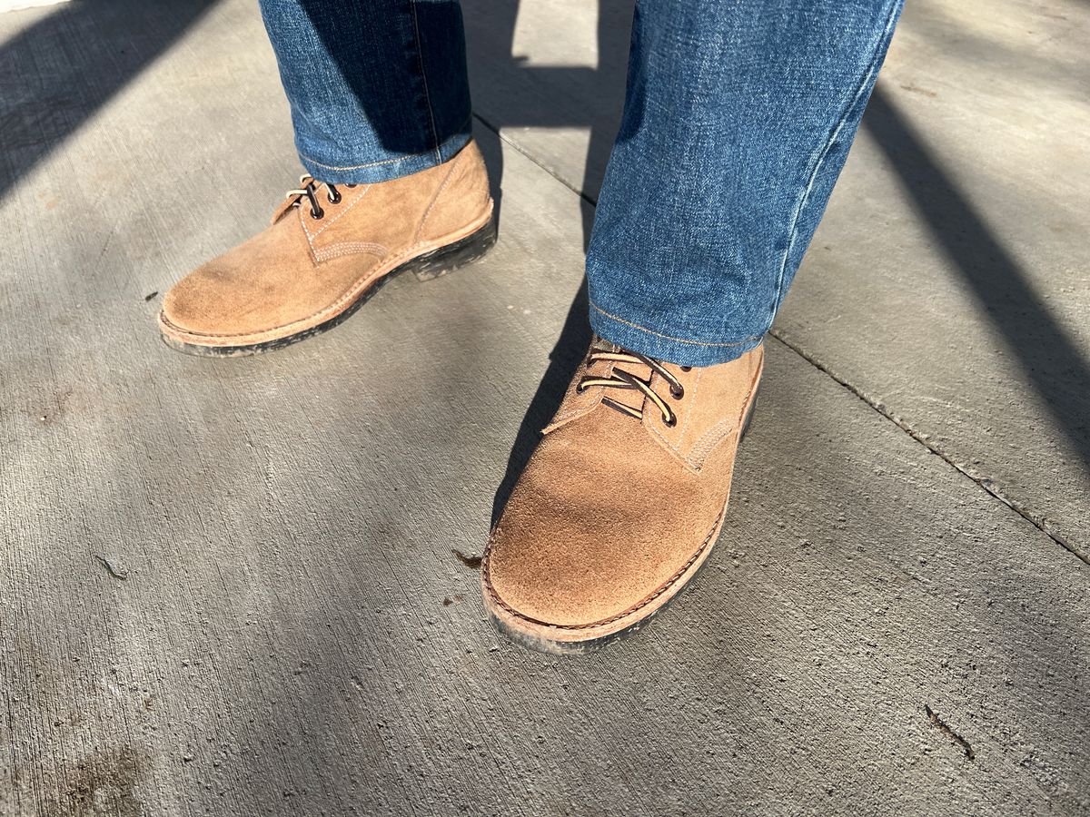 Photo by stuntman on February 3, 2024 of the Oak Street Bootmakers Field Boot in Horween Natural Chromexcel Roughout.