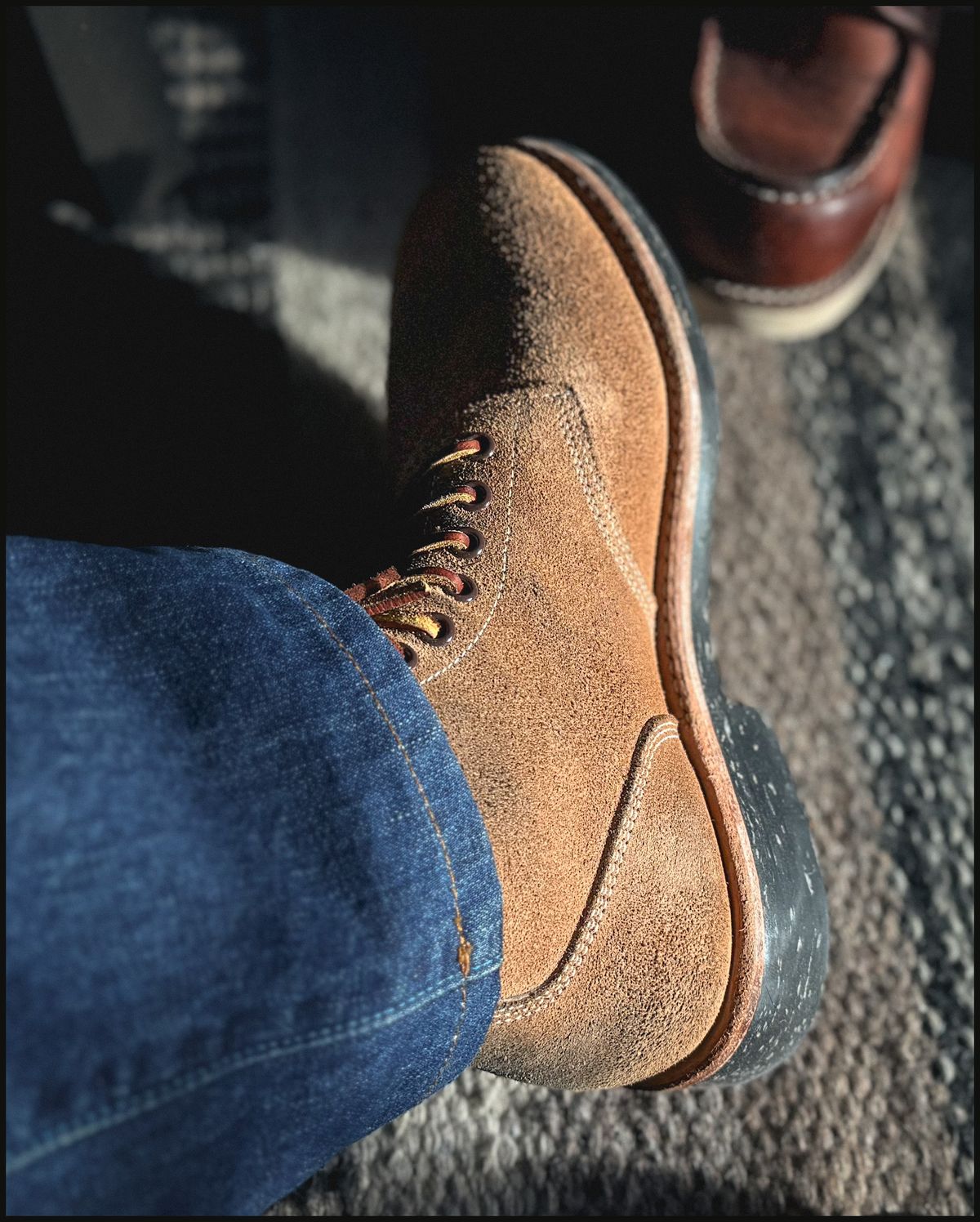 Photo by stuntman on December 11, 2025 of the Oak Street Bootmakers Field Boot in Horween Natural Chromexcel Roughout.