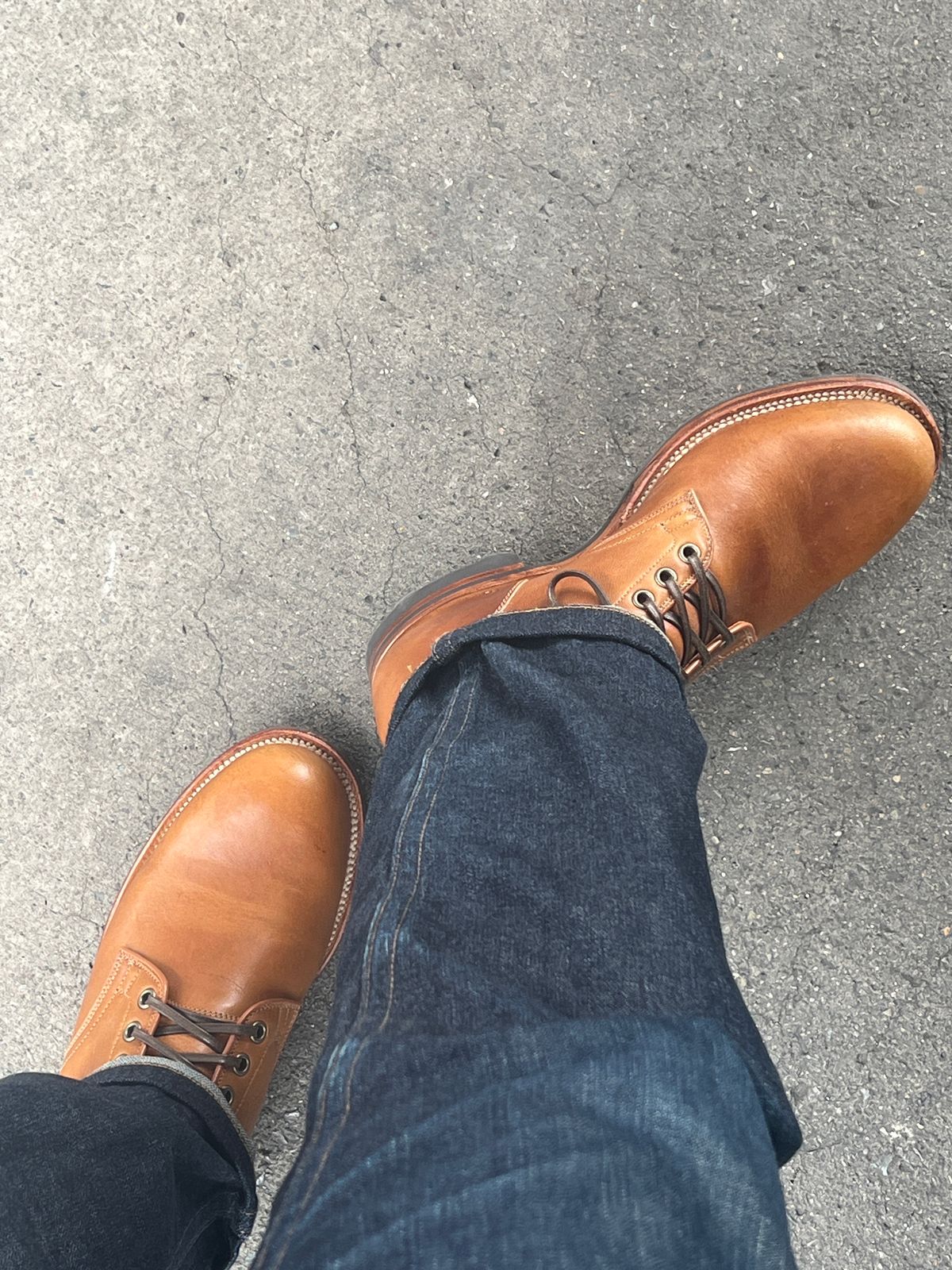 Photo by stuntman on October 11, 2023 of the Viberg Service Boot in Shinki Cognac Latigo Horsehide.