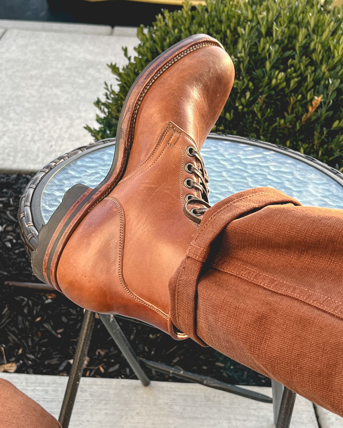 Photo by stuntman on October 22, 2023 of the Viberg Service Boot in Shinki Cognac Latigo Horsehide.