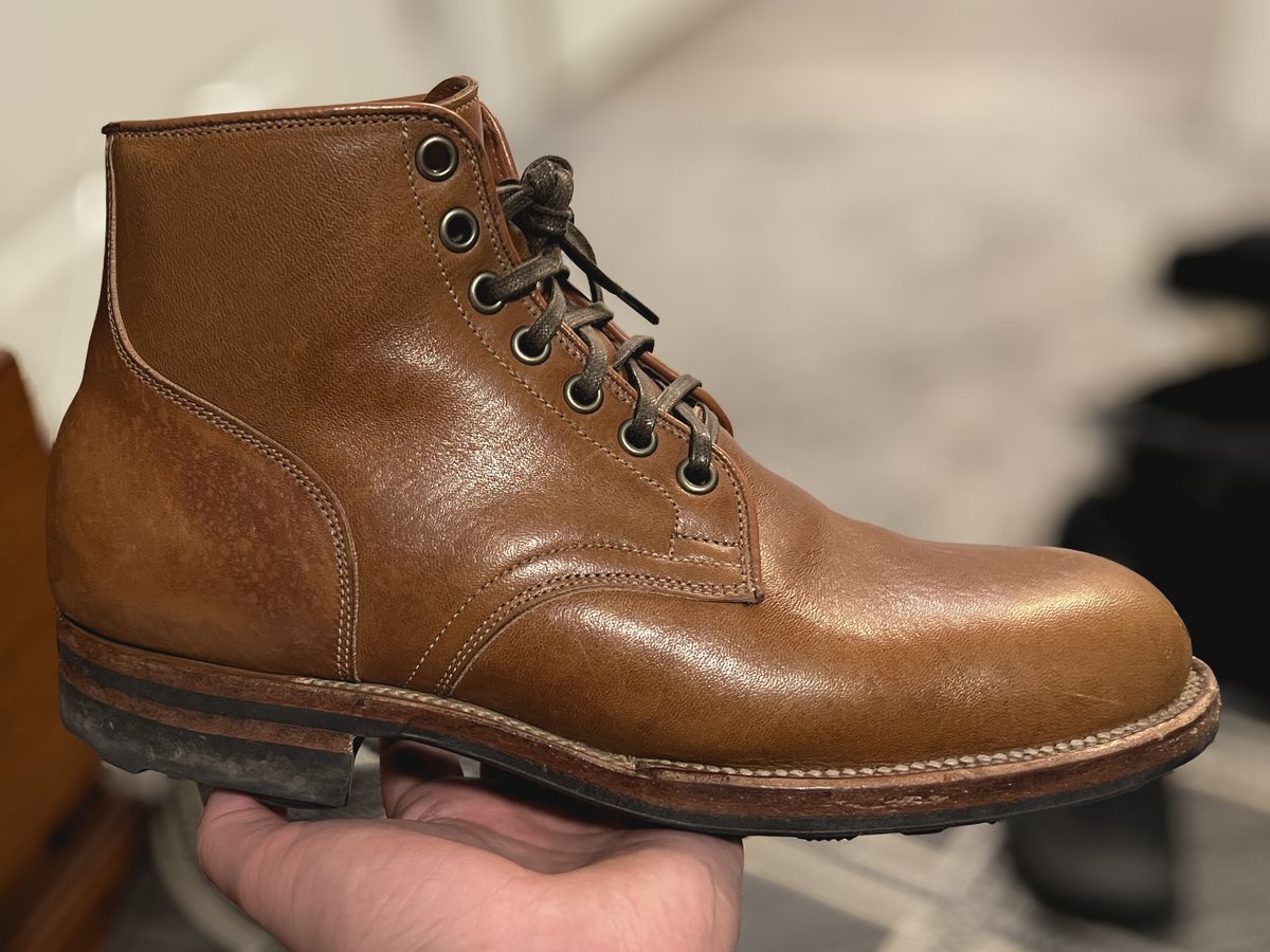 Photo by stuntman on January 26, 2024 of the Viberg Service Boot in Shinki Cognac Latigo Horsehide.
