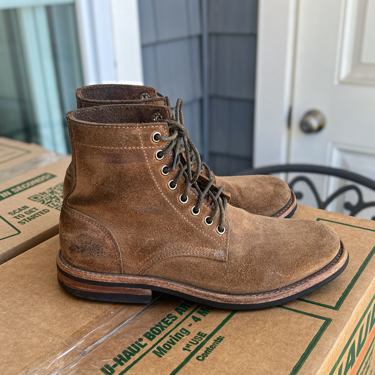 Photo by stuntman on June 27, 2024 of the Oak Street Bootmakers Trench Boot in Horween Natural Chromexcel Roughout.