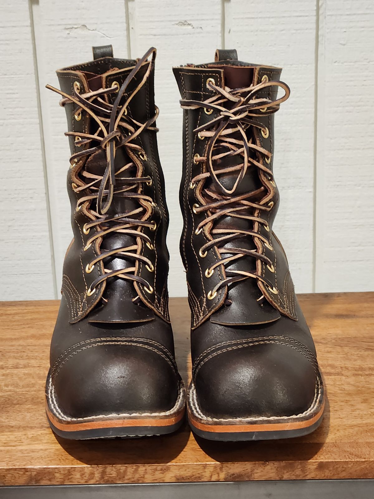 Photo by kevinyarrington on November 2, 2023 of the Nicks Patrol Boot in Horween Brown Waxed Flesh.