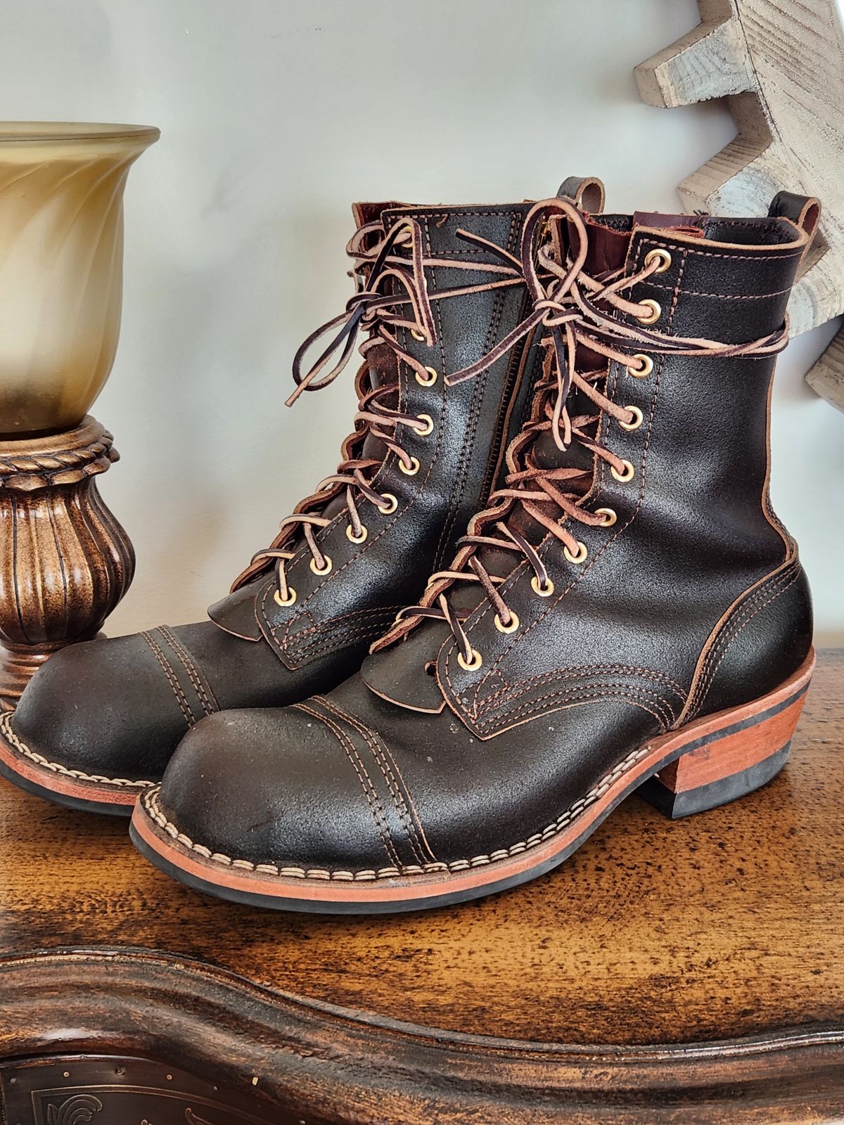 Photo by kevinyarrington on December 5, 2023 of the Nicks Patrol Boot in Horween Brown Waxed Flesh.